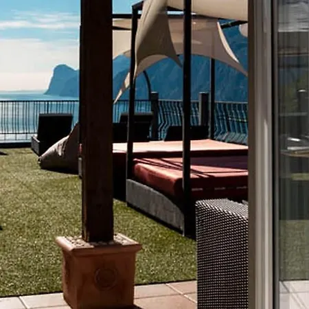 Isola 3* Torbole Sul Garda