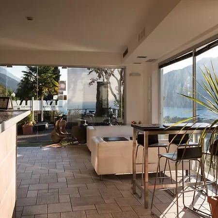 Isola Hotel