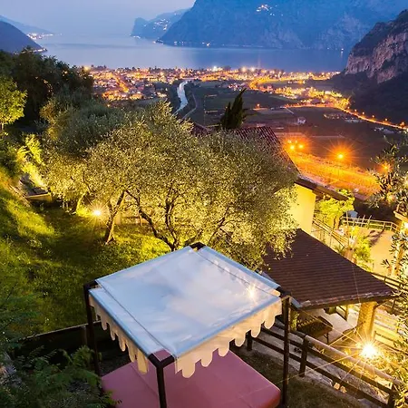 Hotel Isola 3*